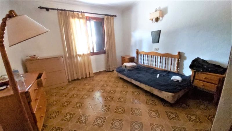 4 soveværelse Villa til salg i Torrevieja med swimmingpool - € 799.995 (Ref: 7290008)
