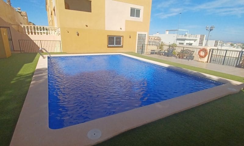 2 soveværelse Lejlighed til salg i Orihuela Costa med swimmingpool - € 139.995 (Ref: 8115964)