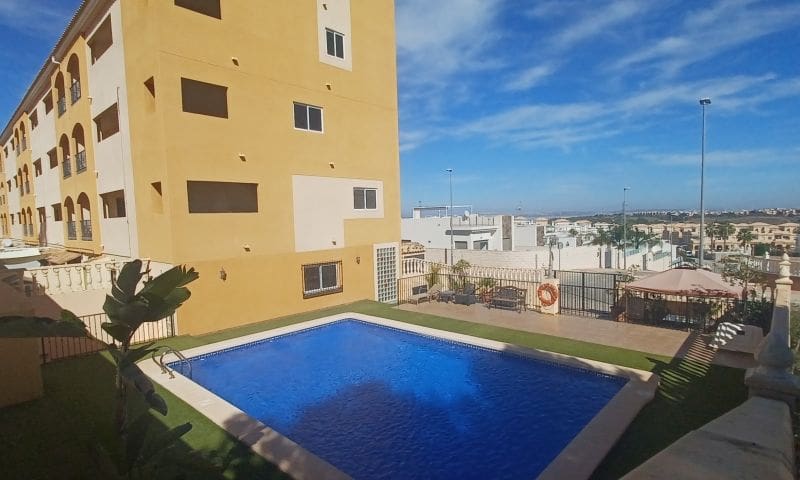 2 soveværelse Lejlighed til salg i Orihuela Costa med swimmingpool - € 139.995 (Ref: 8115964)