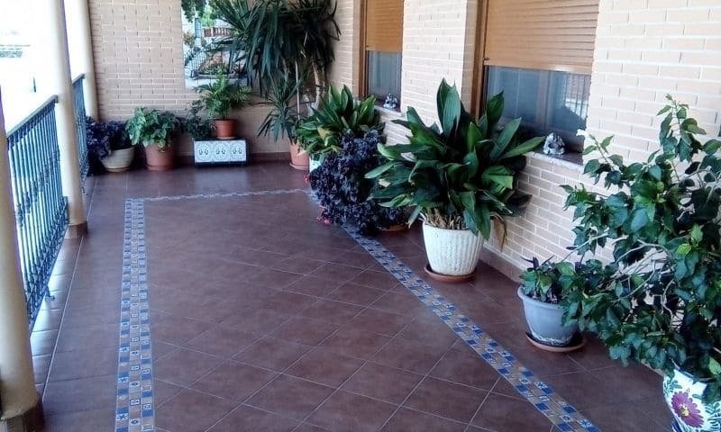 4 bedroom Villa for sale in Pilar de la Horadada with garage - € 367,500 (Ref: 8160515)