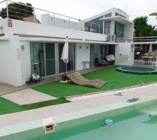 Chalet de 6 habitaciones en Alicante / Alacant ciudad en venta con piscina garaje - 650.000 € (Ref: 8407144)