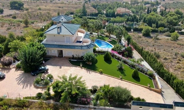 5 bedroom Villa for sale in Hondón de las Nieves with pool - € 1,299,999 (Ref: 8674487)