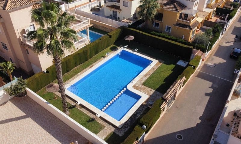 3 quarto Moradia para venda em Orihuela Costa com piscina - 324 995 € (Ref: 8685077)