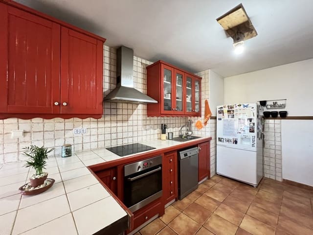 3 chambre Finca/Maison de Campagne à vendre à Pinoso avec piscine - 178 228 € (Ref: 8750925)
