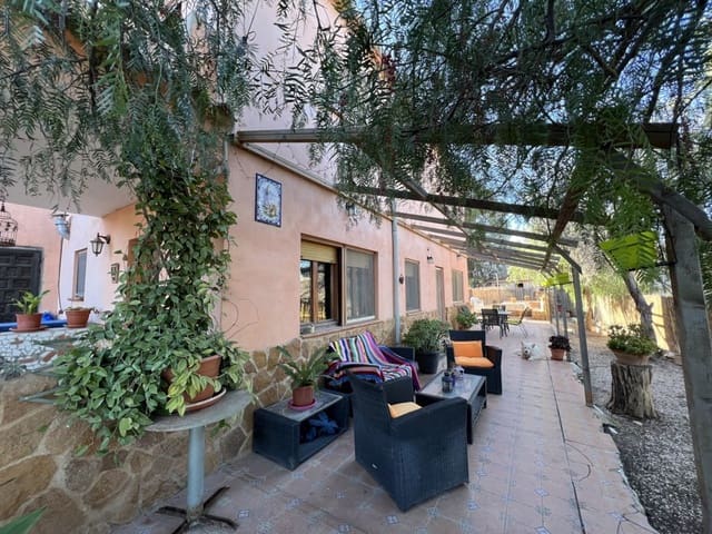 3 chambre Finca/Maison de Campagne à vendre à Pinoso avec piscine - 178 228 € (Ref: 8750925)