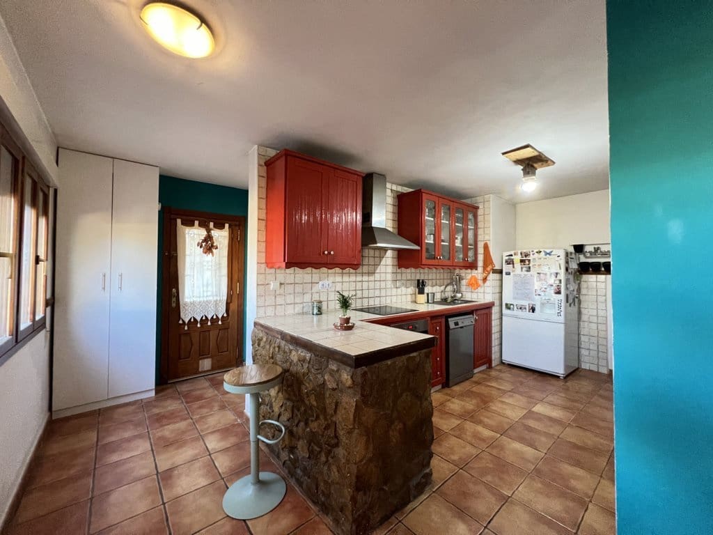 3 chambre Finca/Maison de Campagne à vendre à Pinoso avec piscine - 178 228 € (Ref: 8750925)