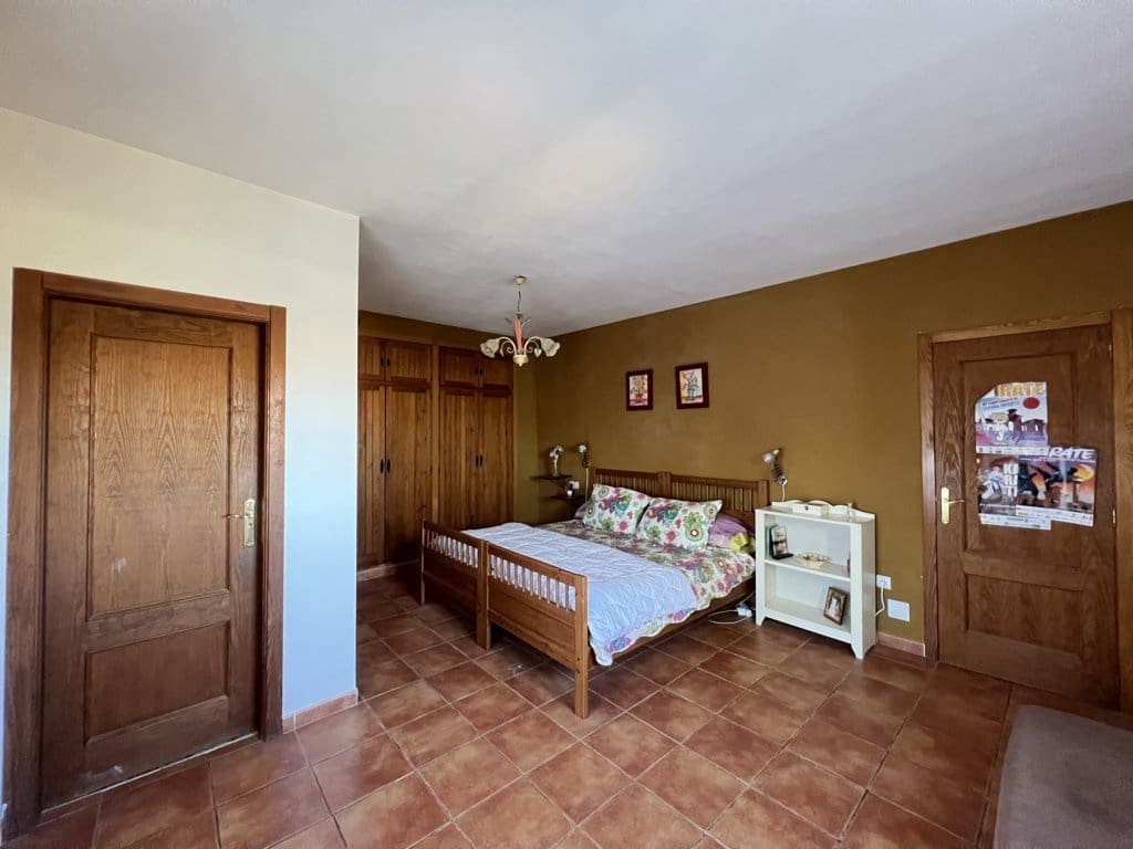 3 chambre Finca/Maison de Campagne à vendre à Pinoso avec piscine - 178 228 € (Ref: 8750925)