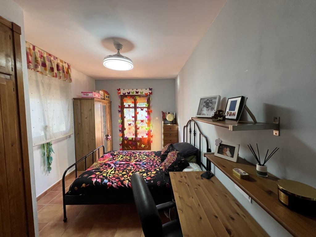 3 chambre Finca/Maison de Campagne à vendre à Pinoso avec piscine - 178 228 € (Ref: 8750925)