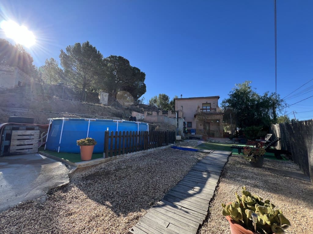 3 chambre Finca/Maison de Campagne à vendre à Pinoso avec piscine - 178 228 € (Ref: 8750925)
