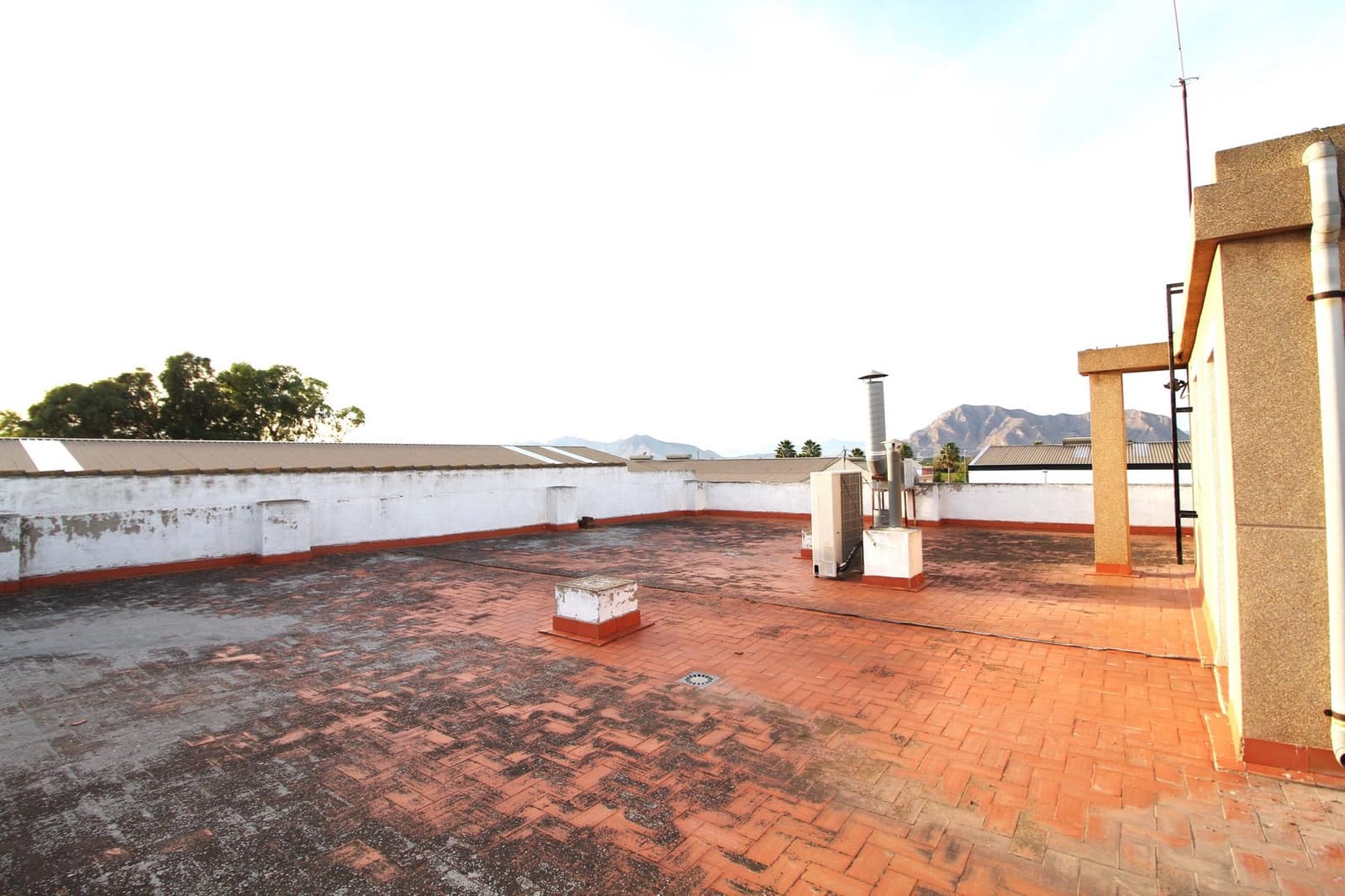 5 soverom Kommersiell til salgs i Jacarilla med garasje - € 499 000 (Ref: 8750928)