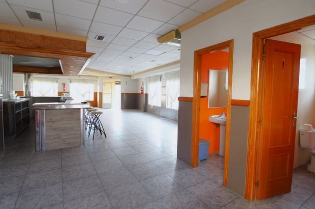 5 soverom Kommersiell til salgs i Jacarilla med garasje - € 499 000 (Ref: 8750928)