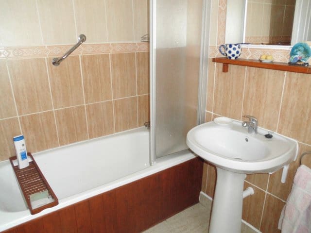 3 sypialnia Finka/Dom wiejski na sprzedaż w Canada de la Lena z basenem garażem - 170 000 € (Ref: 8750929)