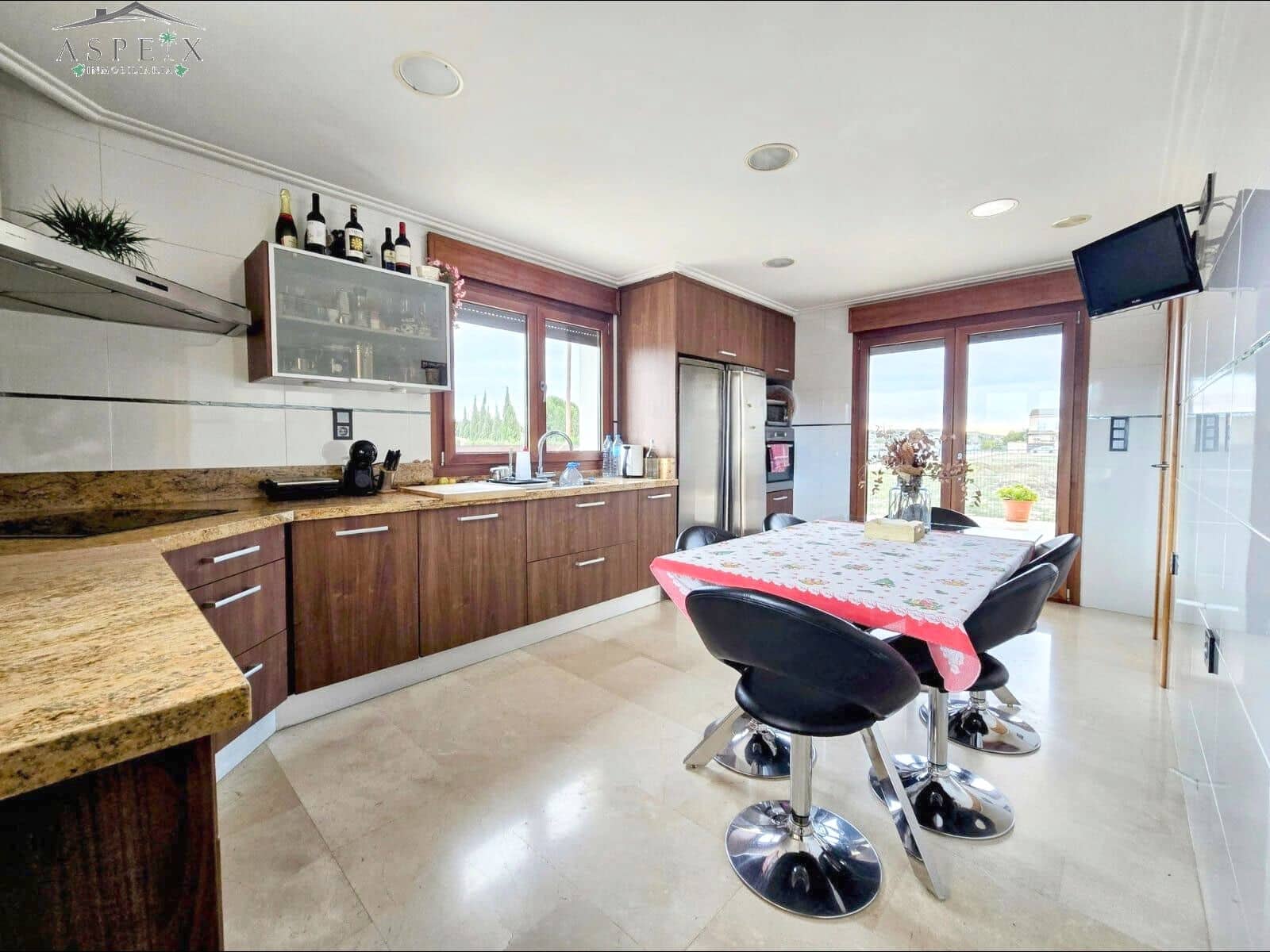 5 soveværelse Villa til salg i Aspe med swimmingpool garage - € 515.000 (Ref: 8795638)