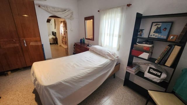 8 makuuhuone Huvila myytävänä paikassa Hondón de las Nieves - 128 000 € (Ref: 8916646)