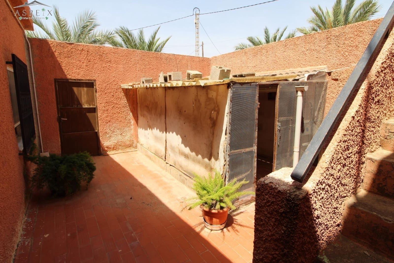 6 sovrum Finca/Hus på landet till salu i Elche / Elx - 350 000 € (Ref: 8916647)