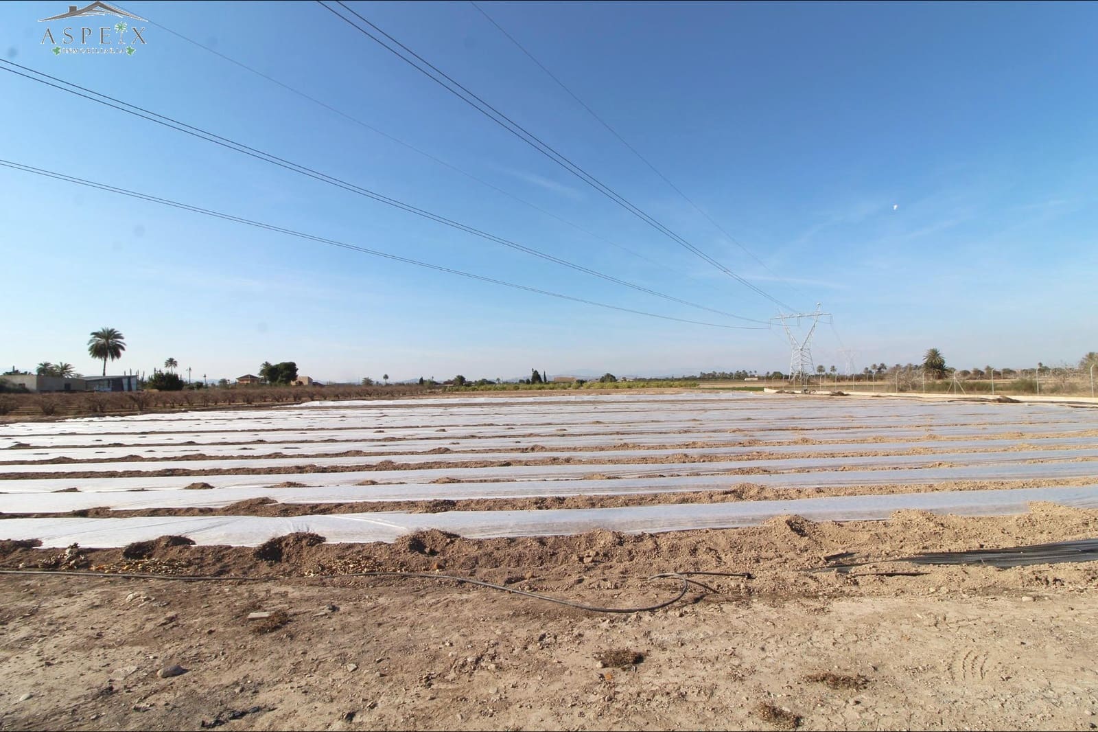 4 soveværelse Finca/Landehus til salg i La Hoya med garage - € 270.000 (Ref: 8916653)