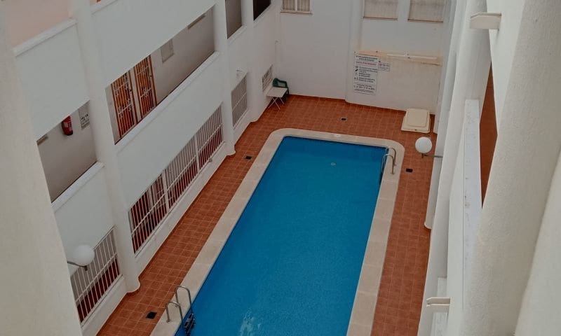2 soverom Leilighet til salgs i Torrevieja med garasje - € 129 995 (Ref: 8951928)