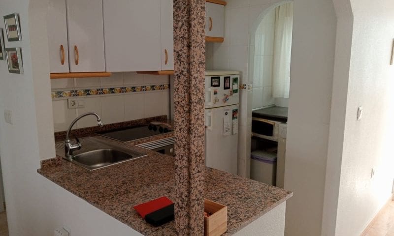 2 soverom Leilighet til salgs i Torrevieja med garasje - € 129 995 (Ref: 8951928)