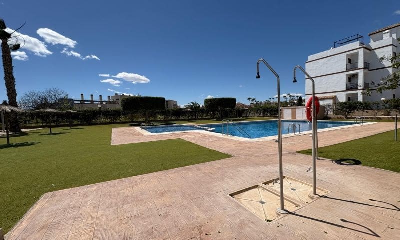 2 soveværelse Lejlighed til salg i Orihuela Costa med swimmingpool - € 195.000 (Ref: 8964346)