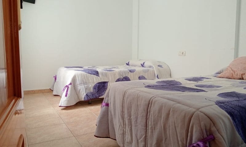 4 bedroom Villa for sale in Pilar de la Horadada with garage - € 295,000 (Ref: 8981369)