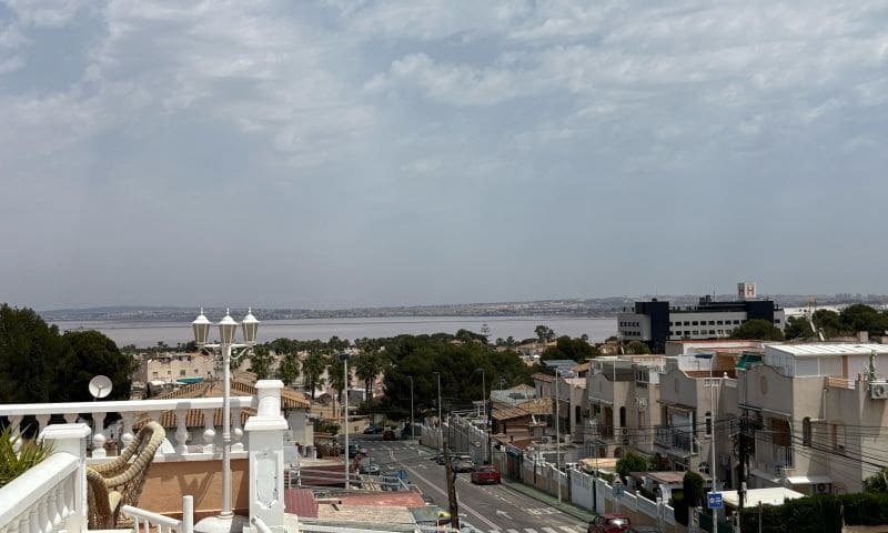 Apartamento de 3 habitaciones en Los Balcones en venta con piscina - 236.995 € (Ref: 9009249)