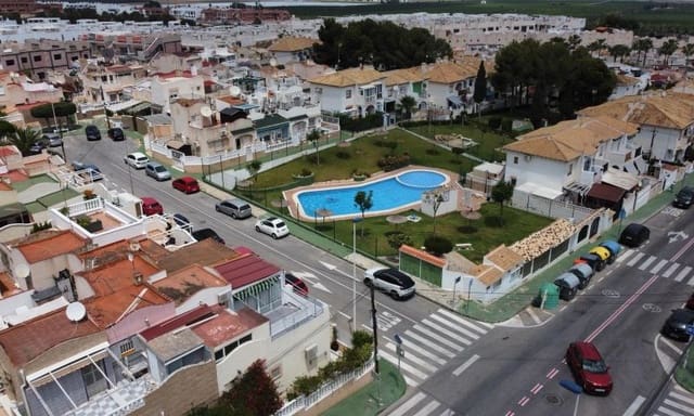 Apartamento de 3 habitaciones en Los Balcones en venta con piscina - 236.995 € (Ref: 9009249)