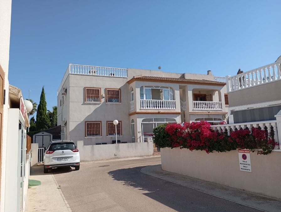 2 bedroom Apartment for sale in Daya Vieja with pool - € 119,000 (Ref: 9130412)