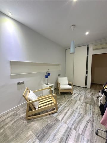 6 bedroom Townhouse for sale in Novelda with pool garage - € 435,000 (Ref: 9230982)