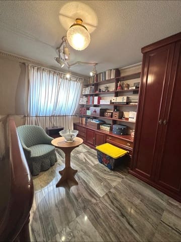 6 bedroom Townhouse for sale in Novelda with pool garage - € 435,000 (Ref: 9230982)