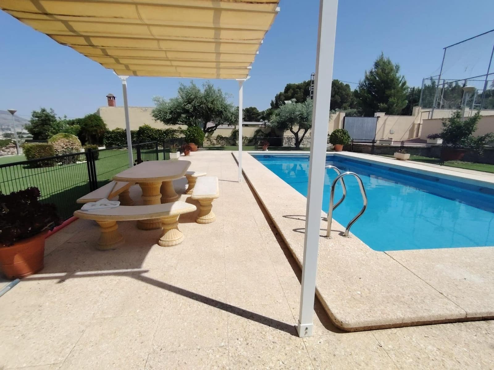 5 soverom Finca/Herregård til salgs i Petrel / Petrer med svømmebasseng - € 550 000 (Ref: 9248823)