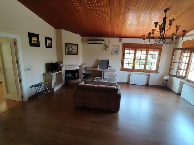 5 quarto Quinta/Casa Rural para venda em Petrel / Petrer com piscina - 550 000 € (Ref: 9248823)