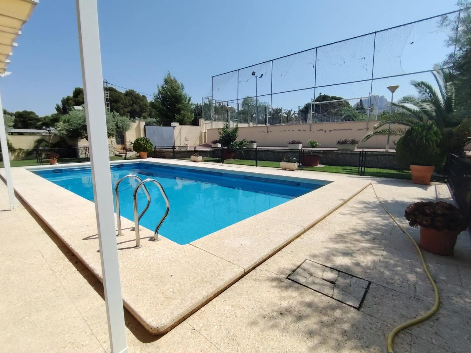 5 soverom Finca/Herregård til salgs i Petrel / Petrer med svømmebasseng - € 550 000 (Ref: 9248823)