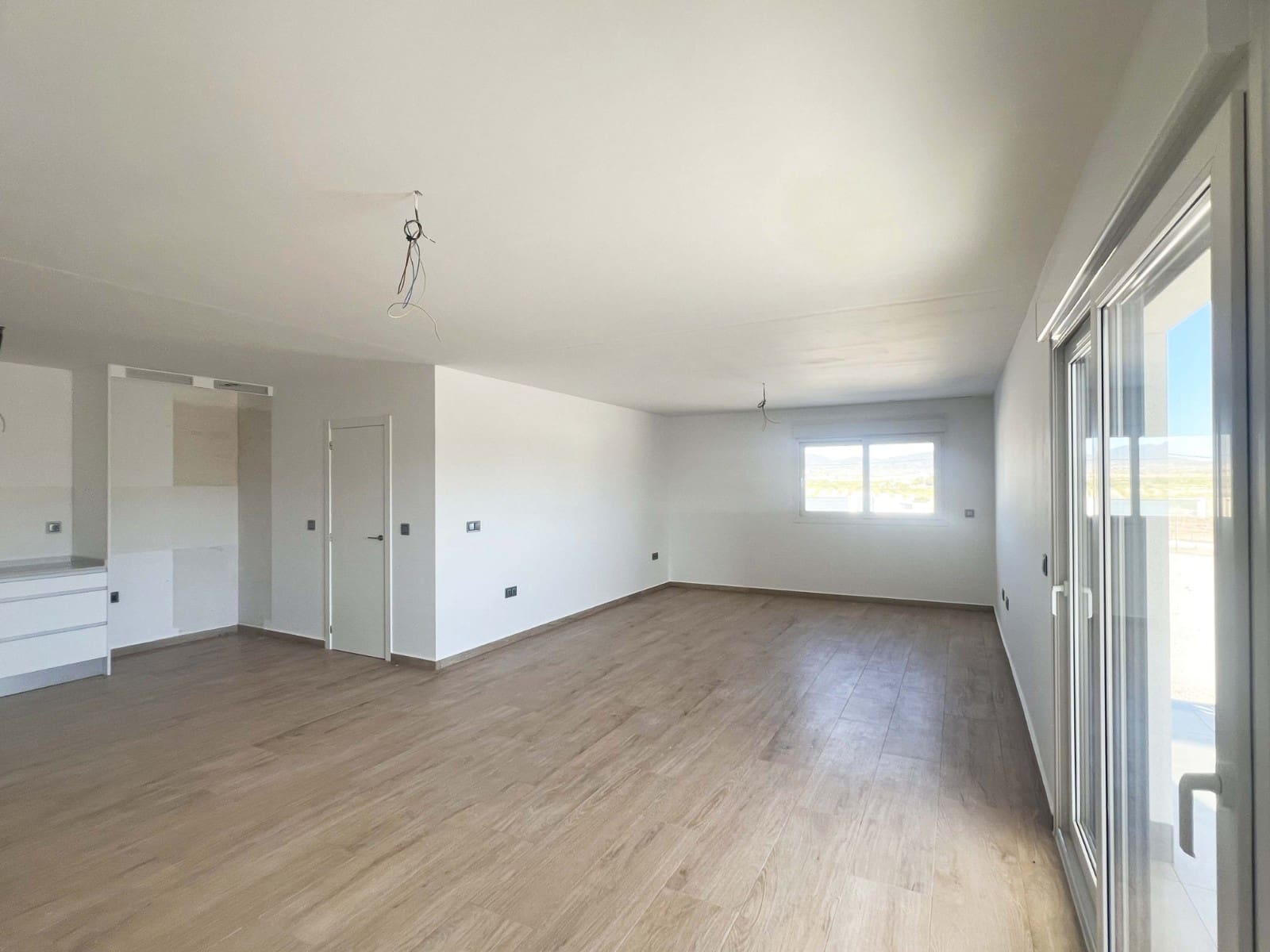 3 soverom Finca/Herregård til salgs i Pinoso med svømmebasseng - € 350 000 (Ref: 9266485)