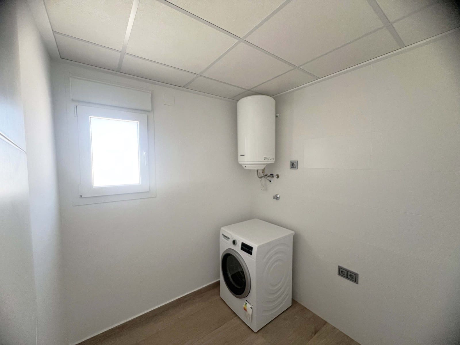 3 soverom Finca/Herregård til salgs i Pinoso med svømmebasseng - € 350 000 (Ref: 9266485)