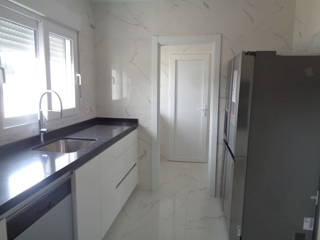 3 bedroom Villa for sale in Pinoso with pool garage - € 423,000 (Ref: 9266490)