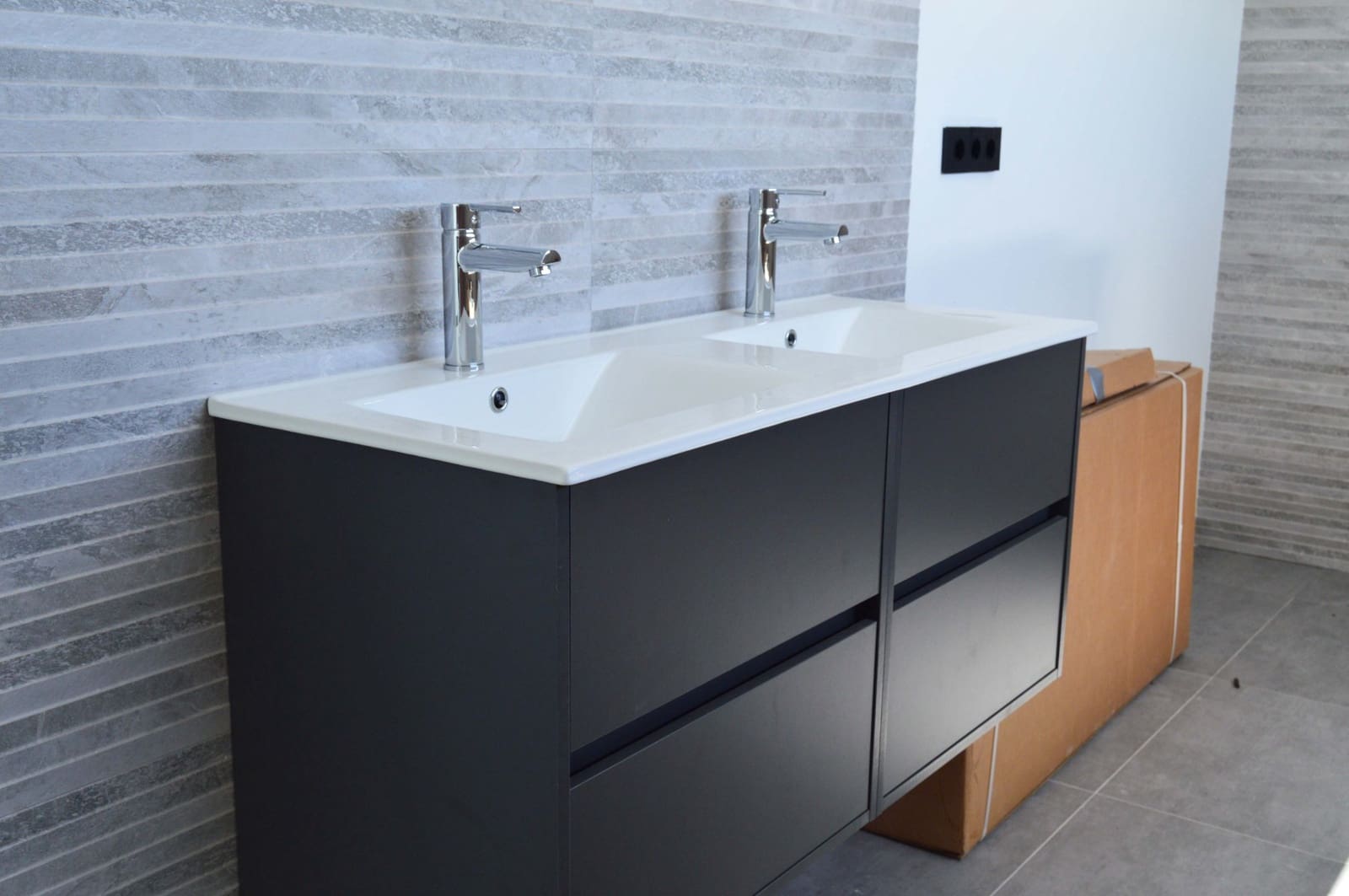 Chalet de 4 habitaciones en Aspe en venta con piscina - 465.000 € (Ref: 9266492)