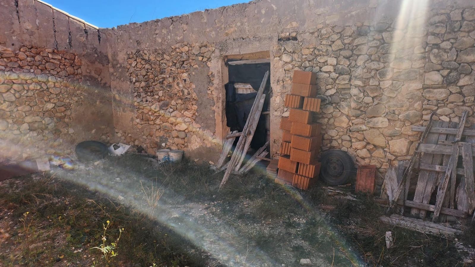 Finka/Dom wiejski na sprzedaż w Pinoso - 75 000 € (Ref: 9288175)