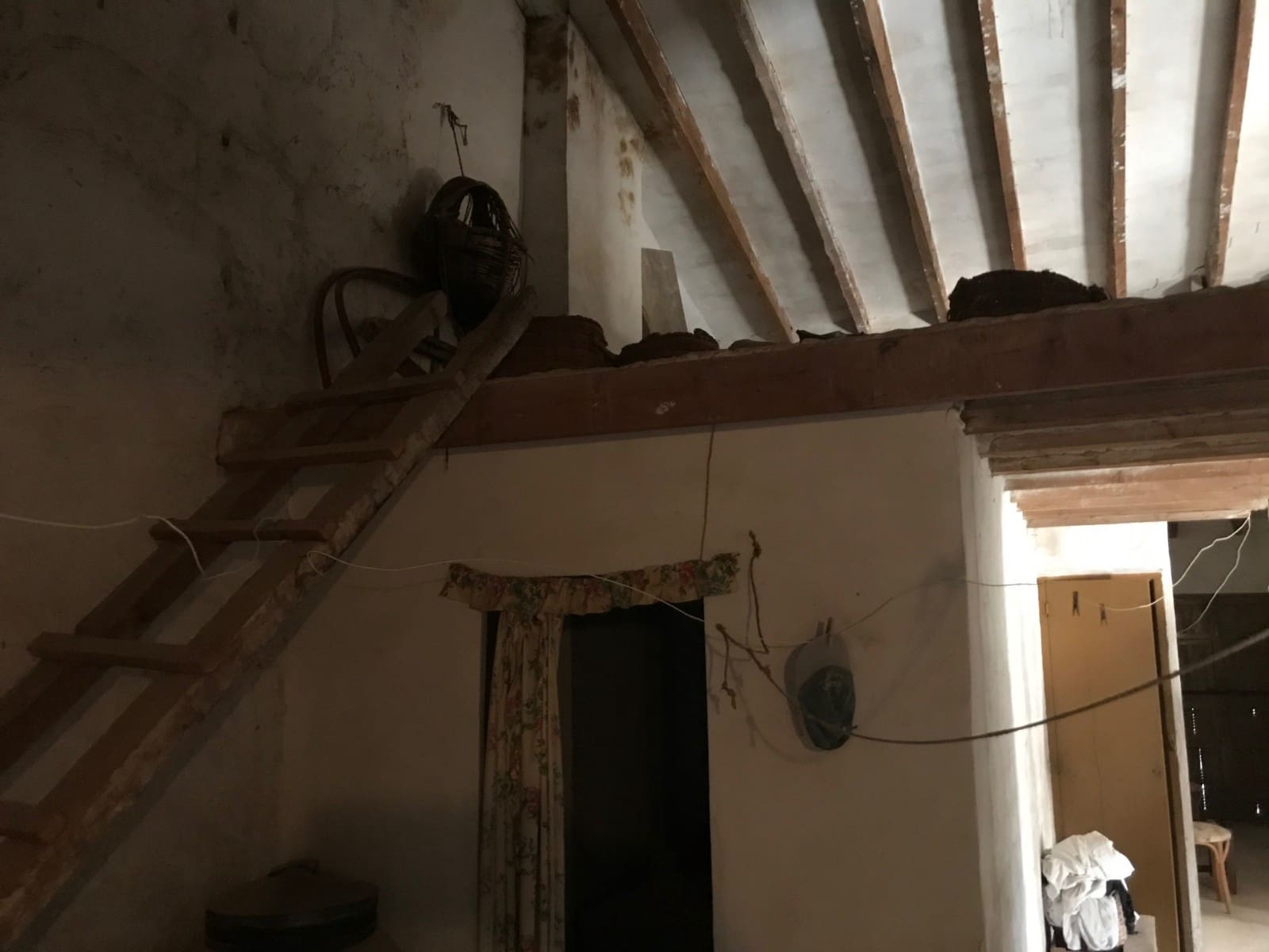 5 soveværelse Byhus til salg i Hondon de las Nieves - € 80.000 (Ref: 9306373)