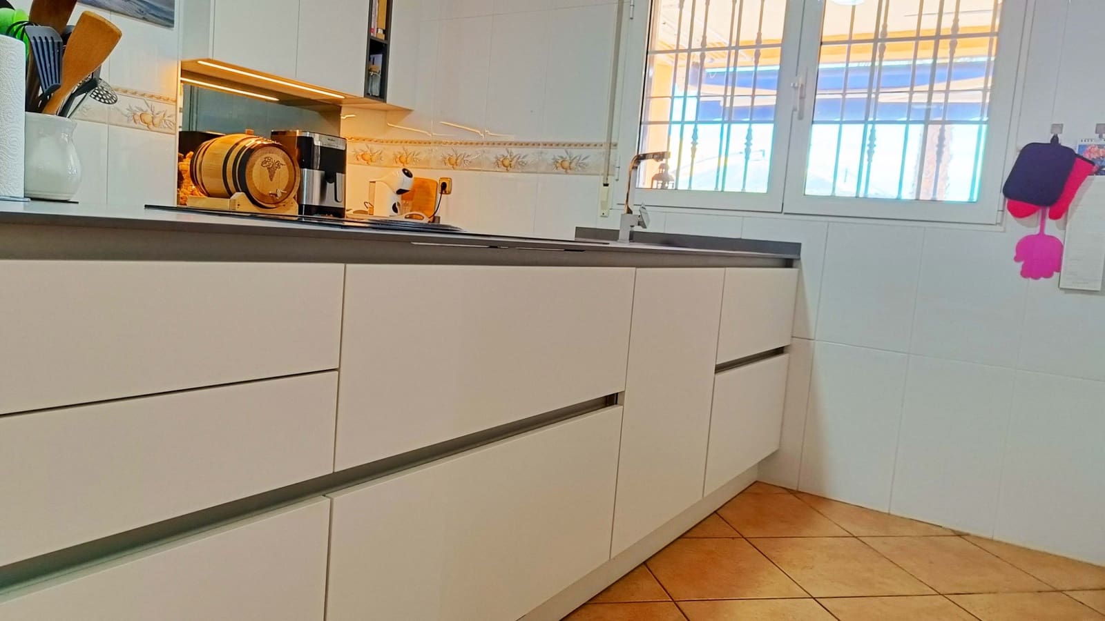 5 soveværelse Finca/Landehus til salg i Hondon de los Frailes med swimmingpool garage - € 369.550 (Ref: 9324313)