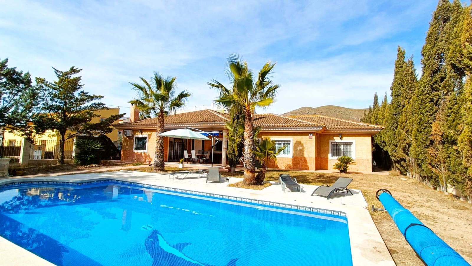 5 soveværelse Finca/Landehus til salg i Hondon de los Frailes med swimmingpool garage - € 369.550 (Ref: 9324313)