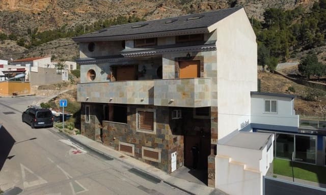 8 bedroom Villa for sale in Redován with pool garage - € 489,000 (Ref: 9324344)