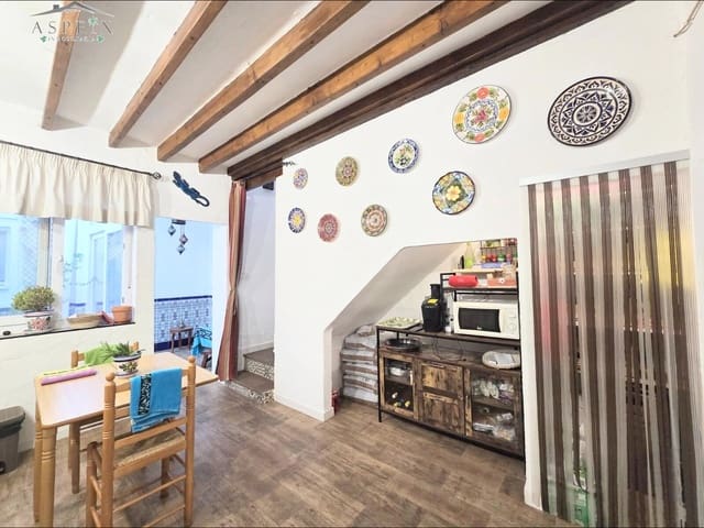 4 soveværelse Byhus til salg i Hondón de las Nieves - € 275.000 (Ref: 9343282)