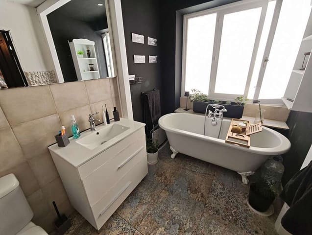 3 soveværelse Byhus til salg i Pinoso - € 179.995 (Ref: 9377926)