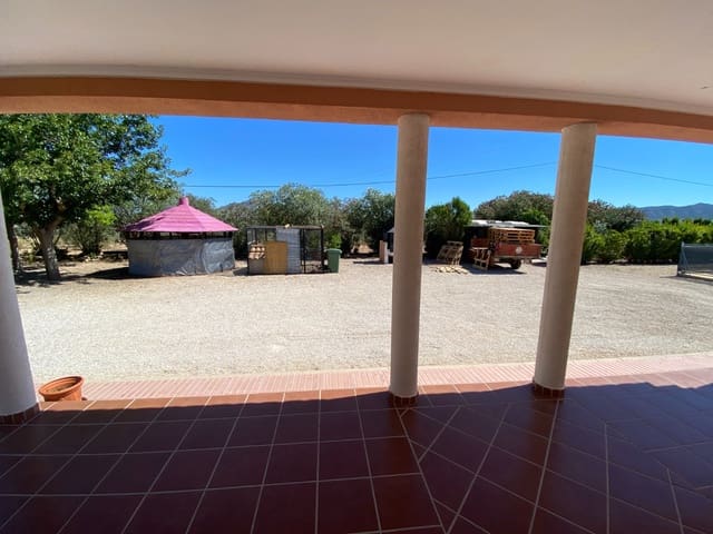 3 soveværelse Finca/Landehus til salg i Salinas med swimmingpool garage - € 249.999 (Ref: 9377928)