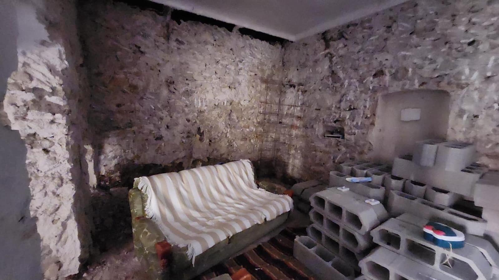 Maison de Ville à vendre à Monovar / Monover - 80 000 € (Ref: 9393975)