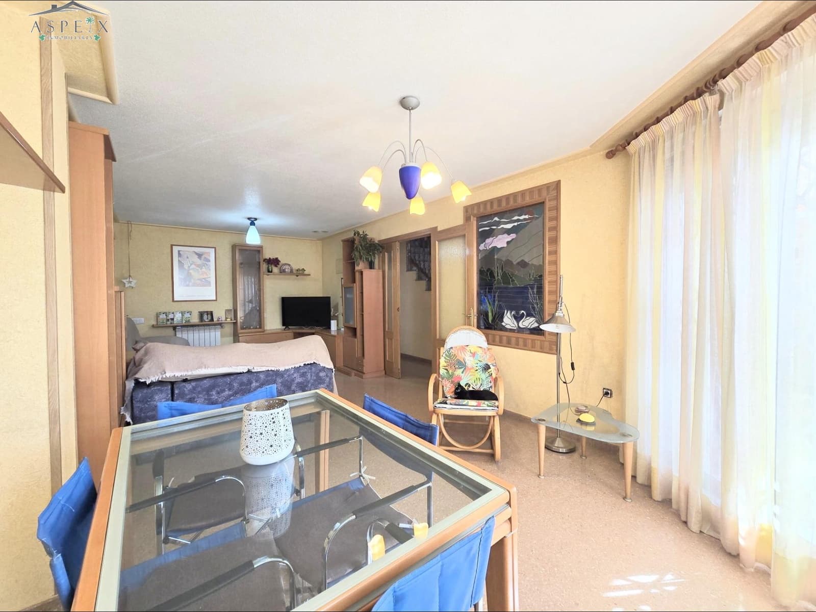 5 bedroom Townhouse for sale in Monovar / Monover with garage - € 195,000 (Ref: 9393979)