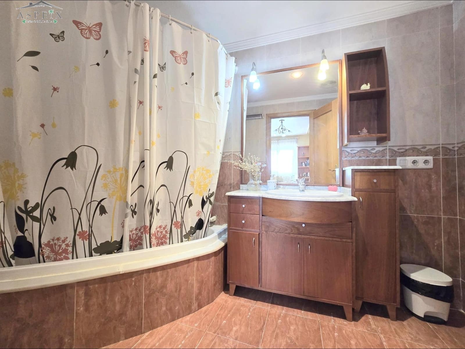 5 bedroom Townhouse for sale in Monovar / Monover with garage - € 195,000 (Ref: 9393979)