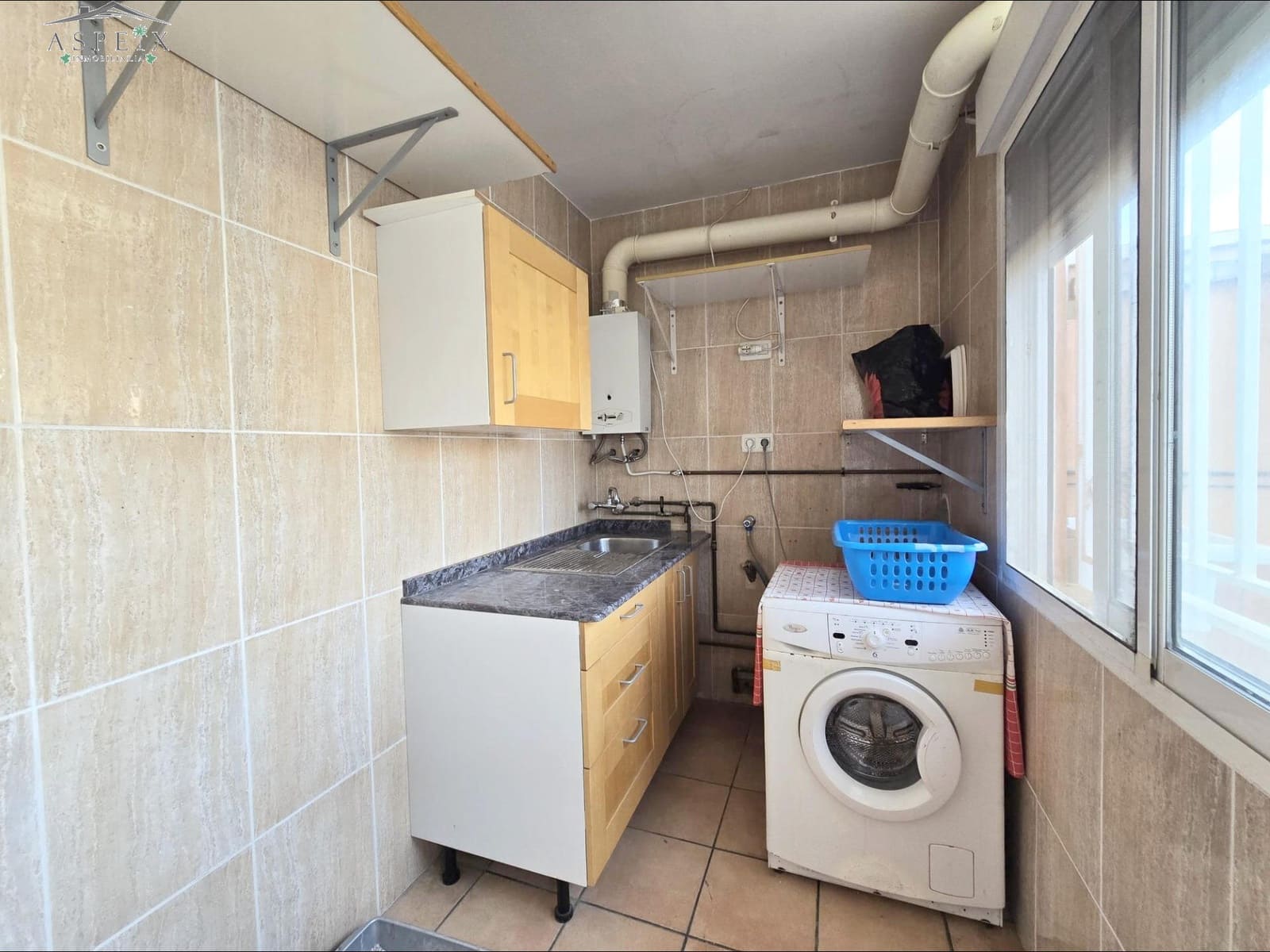 5 bedroom Townhouse for sale in Monovar / Monover with garage - € 195,000 (Ref: 9393979)