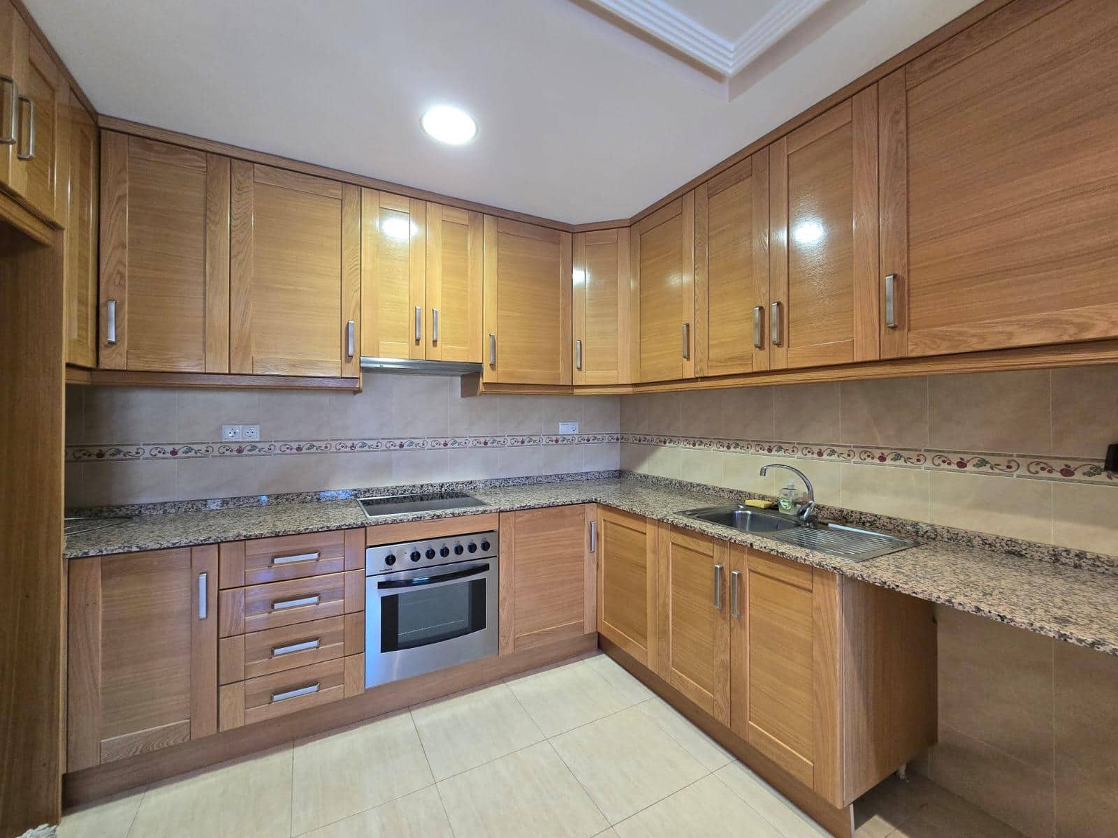 3 bedroom Apartment for sale in Hondon de las Nieves with pool - € 110,000 (Ref: 9393981)