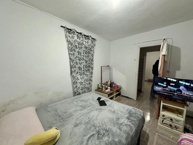 4 bedroom Townhouse for sale in Aspe - € 82,000 (Ref: 9425751)